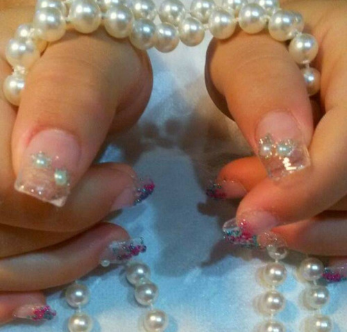 Imagen 3 de 5 de Esmaltado Semipermanente A Domicilio Y Uñas De Gel Con Tips