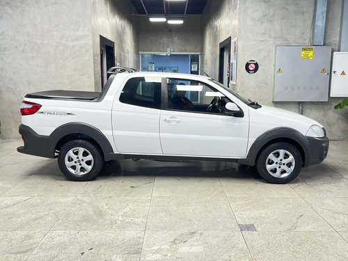 Fiat Strada 1.4 MPI FREEDOM CD 8V FLEX 3P MANUAL