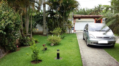 Casa Térrea A 20 Metros Da Praia Em Caraguatatuba - Cfo-1340