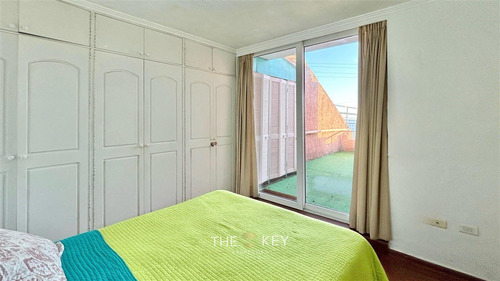 Departamento En Venta De 2 Dorm. En Viña Del Mar