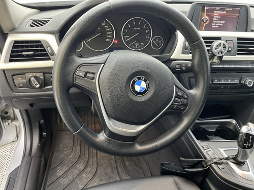 Imagen 16 de 25 de Bmw 320i 2.0