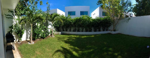 Imagen 3 de 10 de Casa En Residencial Andara , Seguridad Y Áreas Comunes.