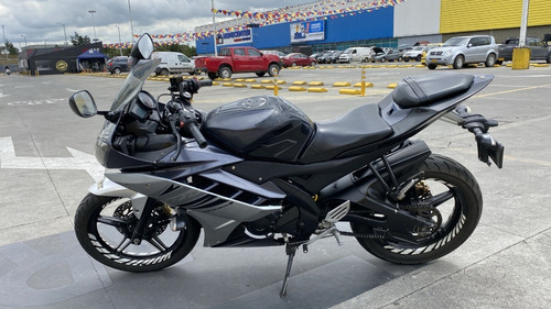 Imagen 4 de 13 de Yamaha R15