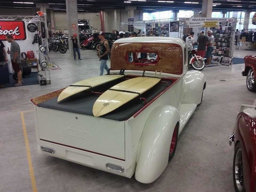 Ford Pickup