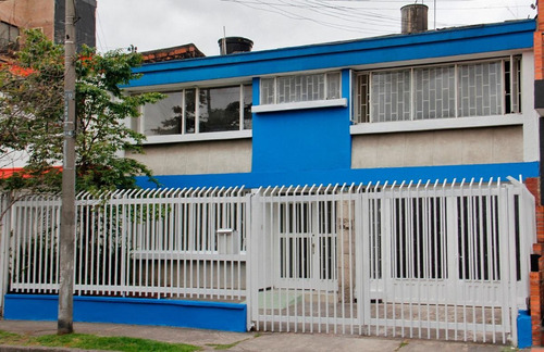 Casa Grande Apta Para Proyecto Opcion Dos Siguientes Casas Adyacentes