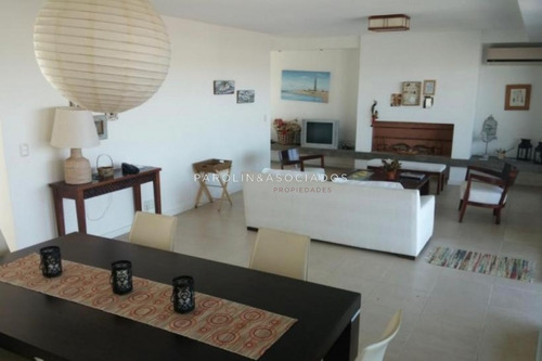 Casa En Venta De 4 Dormitorios En La Barra -ref:3946