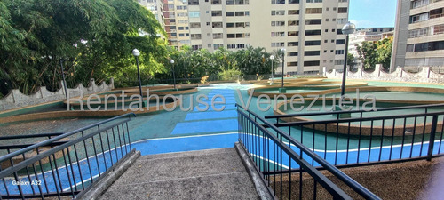 Apartamento Piso Medio Remodelado 160 M² 3h, 3b, 1p, Residencias Puerto Santo Con Piscina Pozo De Agua En Venta En Los Palos Grandes Avenida 4ta Y 5ta Transversal Caracas