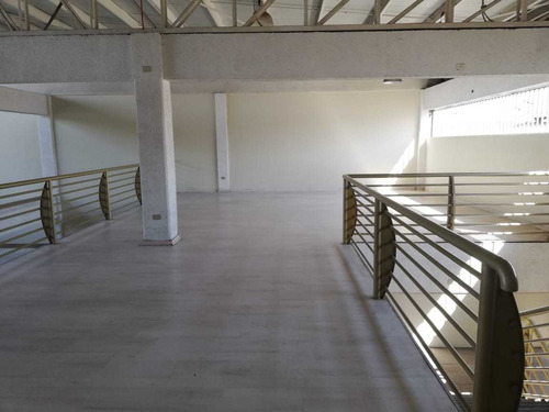 Excelente Ubicacion Local V. Mackenna (98564)