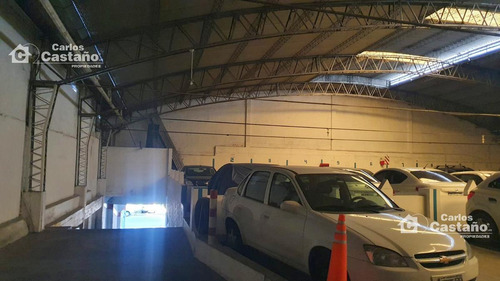 Enorme Ph De 26x42m Con Capacidad Para Múltiples Autos.