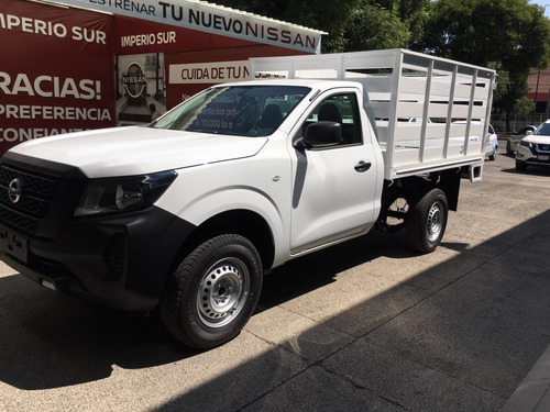 Imagen 2 de 8 de Nissan Np 300 Estacas 2022