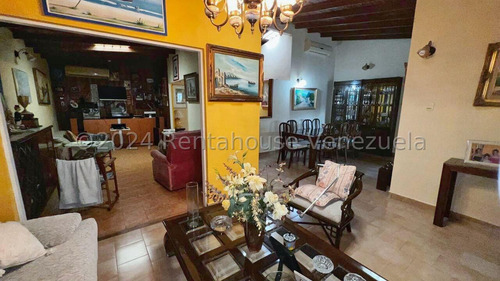 Dennymar, Vende Bella Casa En Urb Villas Tabure Cabudare