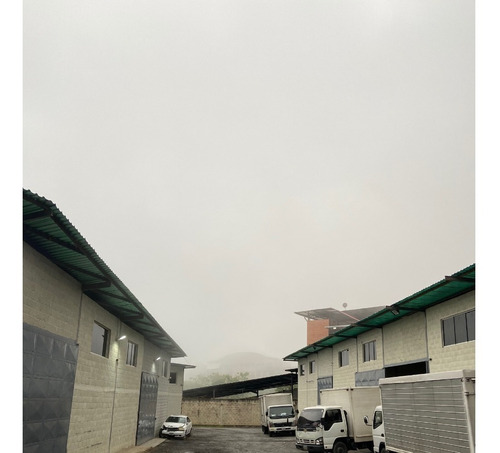 Imagen 3 de 7 de Galpón De 225 M2