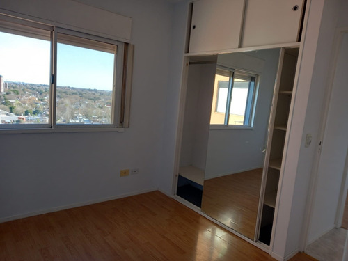 Imagen 6 de 14 de Luminoso Departamento 3 Ambientes - San Isidro