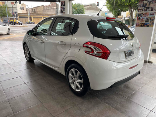 Peugeot 208 1.5 Allure 2014