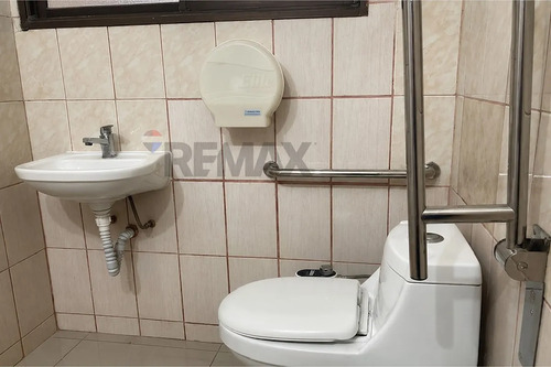 Excelente Oficina A Pasos Del Metro Trinidad