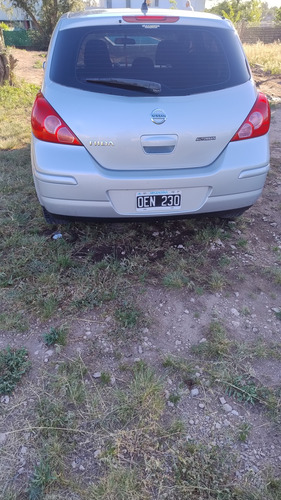 Nissan Tiida 1.8 Visia