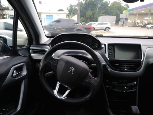 Imagem 4 de 8 de Peugeot 208 Griffe 2014