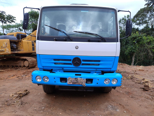 Mb 2726 Ano 2009 Está Com 176000 Km Após Feito Motor