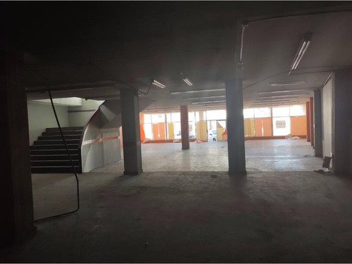 Imagen 5 de 12 de Local Comercial En Renta Arcim