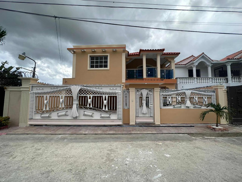 Venta De Casa En La Autopista De San Isidro Santo Domingo