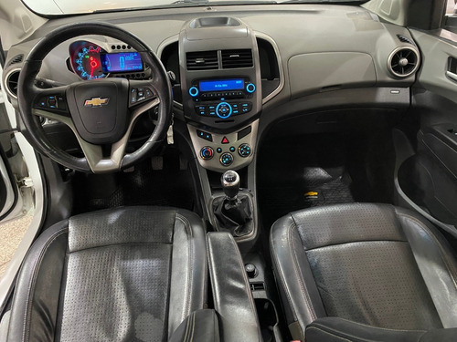Imagen 10 de 11 de Chevrolet Sonic 1.6 Ltz Full Full 2012