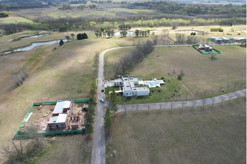Terreno Lote En Venta En Barrio Cerrado Everlinks, Luján, G.b.a. Zona Oeste