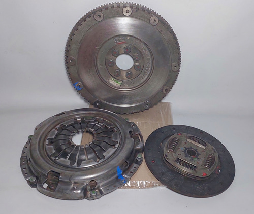 Volante Motor , Placa Y Disco Embrague Duster 2.0 16v F4r