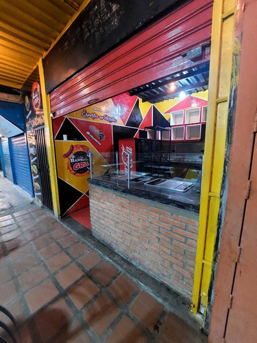 Imagen 10 de 14 de Local En Venta Mañongo 30mts Alexandra Ramírez 04147041922
