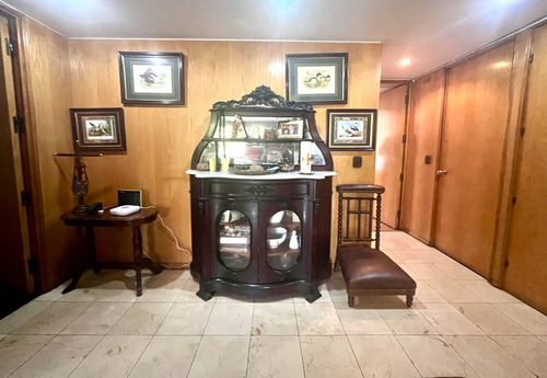 Vitacura / Las Hualtatas