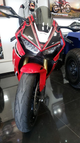 Honda Cbr 1000r Año 2018 Rodada 19 Con Accesorios Pb Bikes