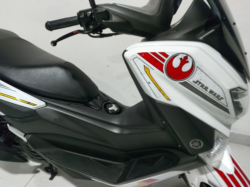 Imagem 4 de 10 de Yamaha Nmax 160 Abs Le Branca 2021