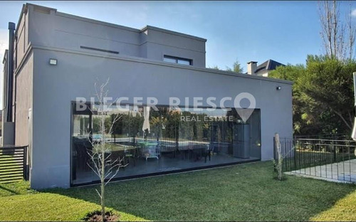 Imagen 9 de 24 de Casa En Venta Ubicado En San Francisco, Villanueva, Tigre