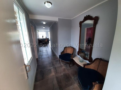 Imagen 10 de 27 de Lmgc Alquila Espectacular Casa En Los Palos Grandes Cod: 22-25211