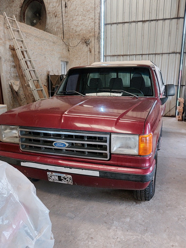 Ford F-100 4.9 Xlt