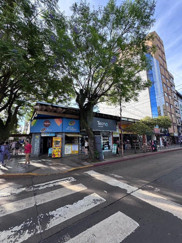 Tf750 - Esquina Céntrica En Venta (junín Y Córdoba)