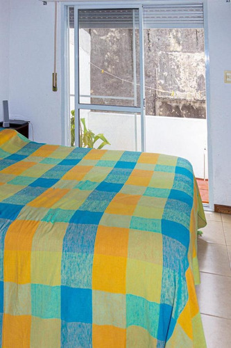 Imagen 8 de 15 de Casa De Pasillo Con 2 Dormitorios, 2 Baños Y Patio En Pleno Barrio Martin