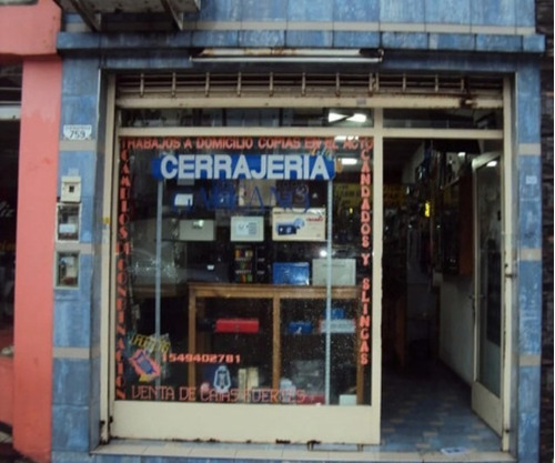 Imagen 1 de 3 de Local Comercial En Ituzaingó Centro 