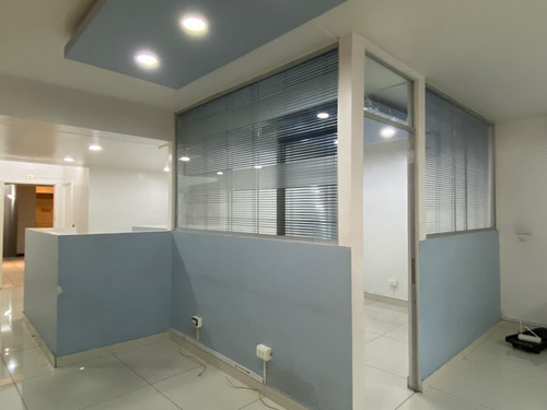 Imagen 13 de 14 de Oficina En Arriendo Santa Magdalena / Providencia
