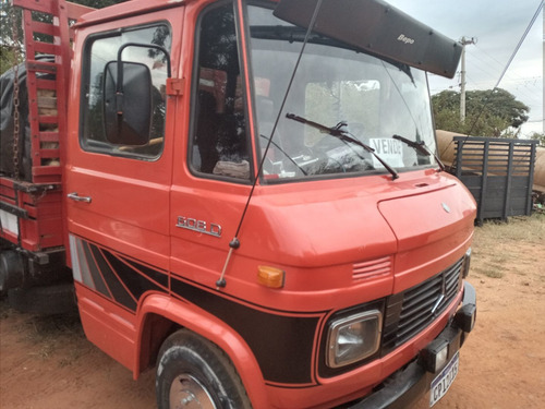 Imagem 5 de 8 de Mercedes 608d