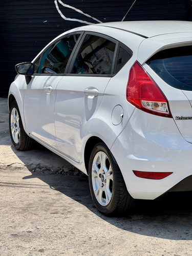 Ford Fiesta Kinetic 1.6 S Plus 120cv