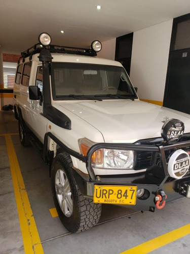 Toyota Land Cruiser 4.2 Hzj79