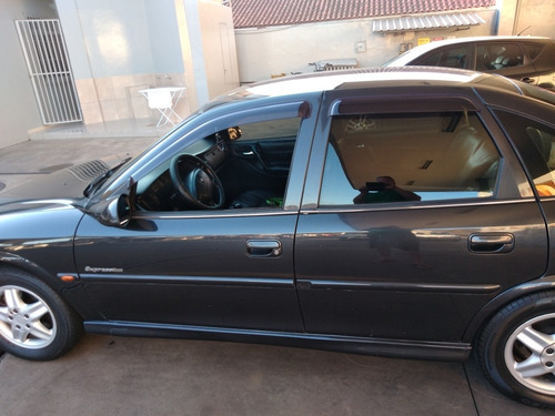 Chevrolet Vectra 2.2 Expression 4p 2002