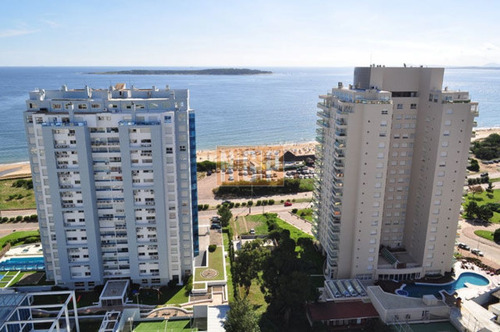 Imagen 12 de 30 de Apartamento En Mansa, 2 Dormitorios