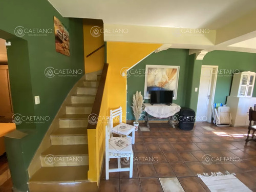 Venta Casa 5 Dormitorios. Playa Mansa, Punta Del Este