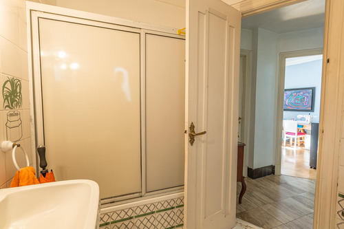 Venta Casa 5 Ambientes De Estilo | Excelente Estado| Luz | Detalles De Calidad | Caballito