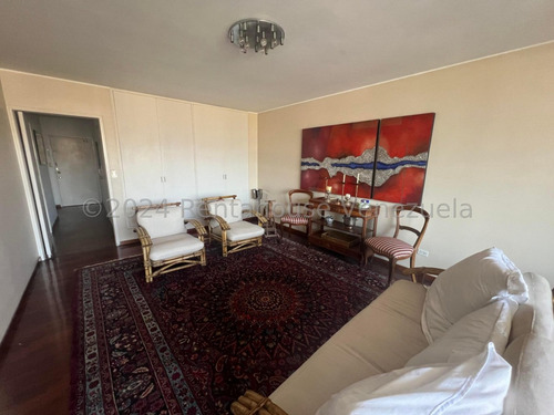 Apartamento En Venta Con Excelente Ubicaciòn En La Urb. Lomas De Las Mercedes
