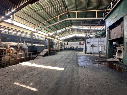 224145 Am* Venta De Galpón En Puerto Cabello