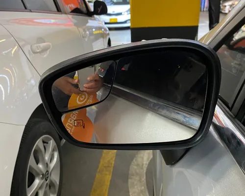 Ford Fiesta 1.6 TITANIUM SEDAN AUTOMATICO