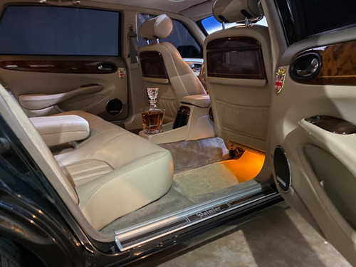 Imagem 6 de 15 de Jaguar Daimler, O Carro Da Família Real Britânica, Ano 1997
