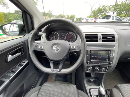 Volkswagen Fox 1.6 Connect Total Flex I-motion 5p